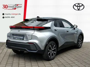 C-HR Hybrid Team D +Smartphone-Integration +Kame