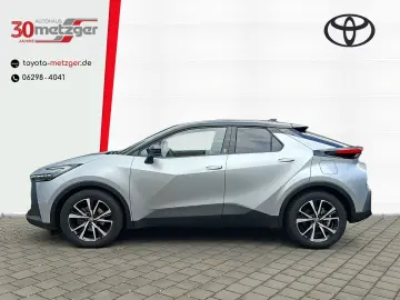 C-HR Hybrid Team D +Smartphone-Integration +Kame