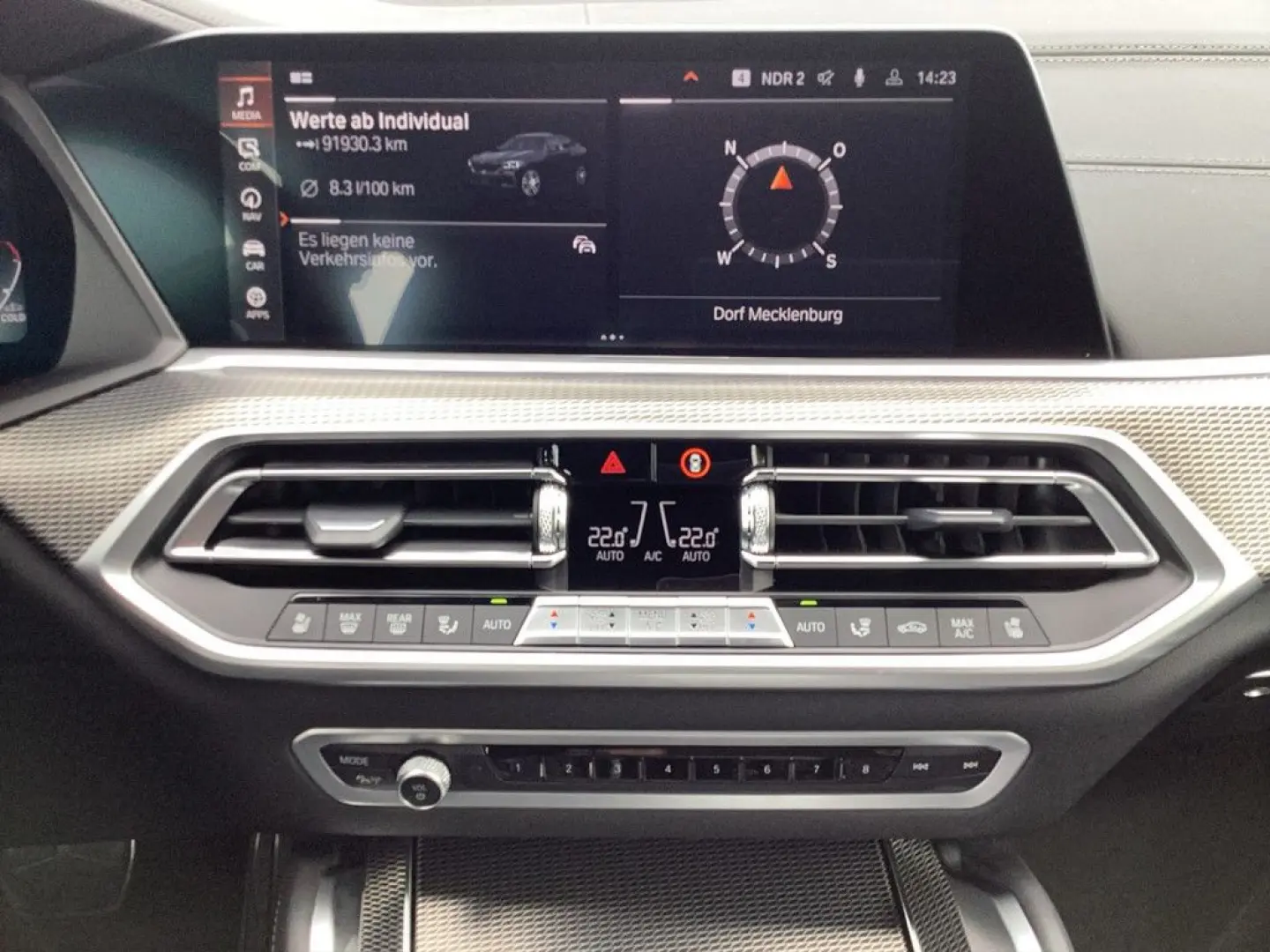 X6 xDrive40d M-SPORT LASER HUD 360° STANDH 22