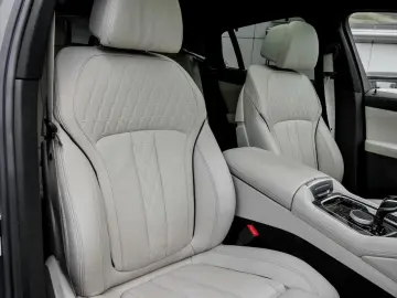 X6 xDrive40d LASER+AHK+PANO+DA PROF+360°+HuD