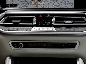 X6 xDrive40d LASER+AHK+PANO+DA PROF+360°+HuD