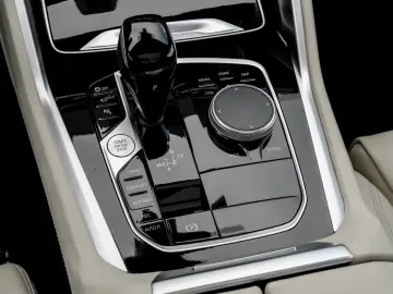 X6 xDrive40d LASER+AHK+PANO+DA PROF+360°+HuD