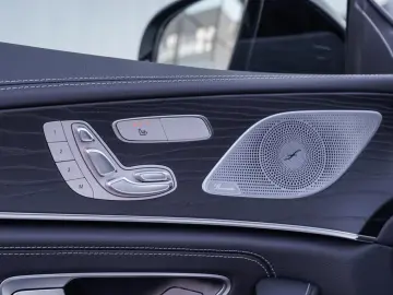 CLS 300 d 4M AMG-Night Paket-Burmester-S.Dach