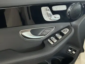 GLC 300 4Matic*ACC*SHZ*LED*Leder*Memory*Navi*AHK