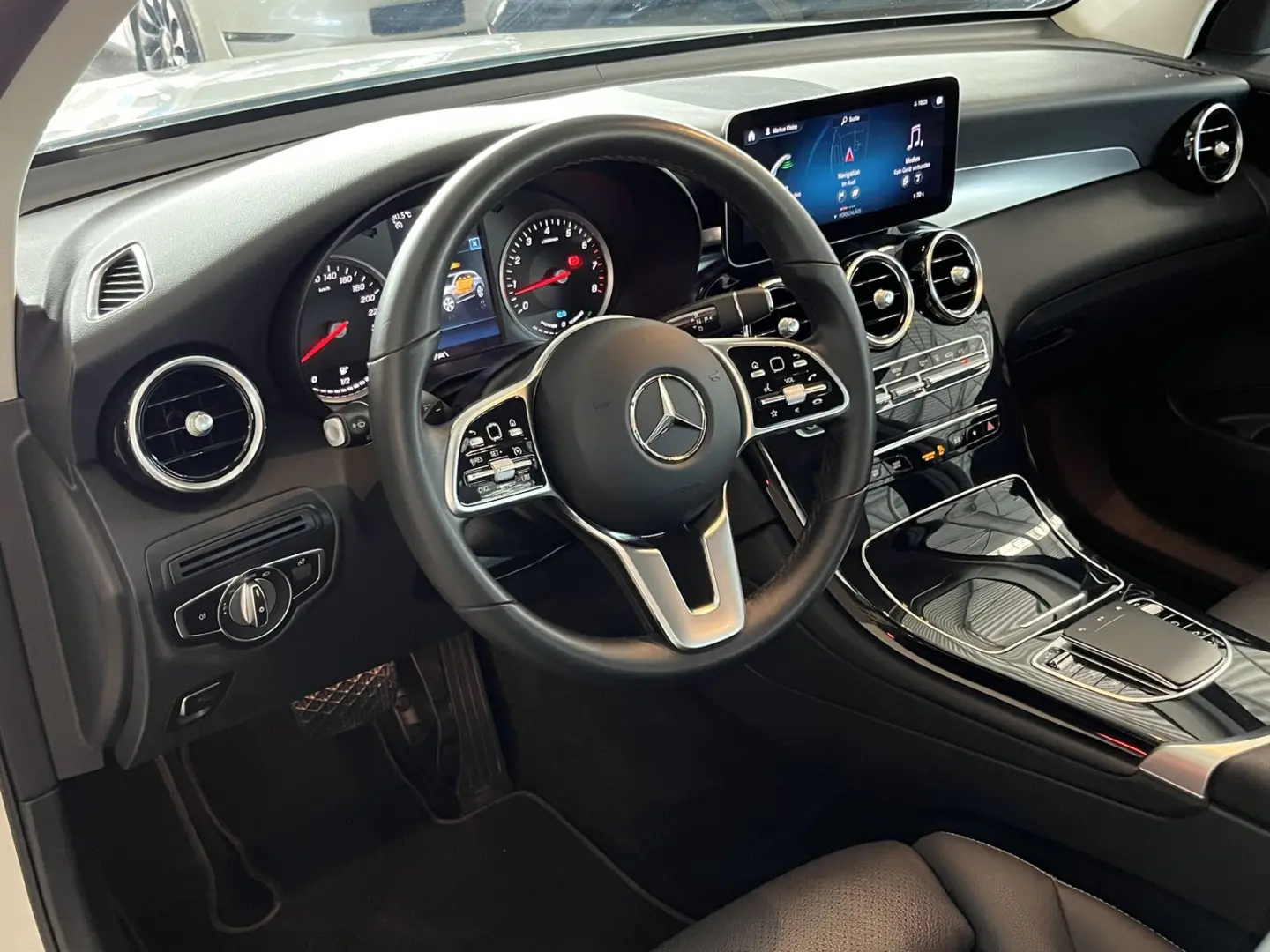 GLC 300 4Matic*ACC*SHZ*LED*Leder*Memory*Navi*AHK