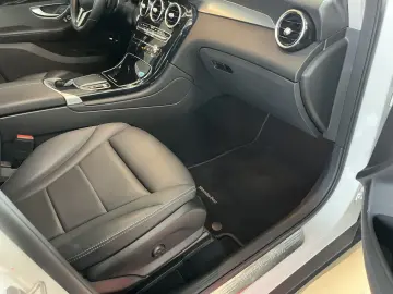 GLC 300 4Matic*ACC*SHZ*LED*Leder*Memory*Navi*AHK