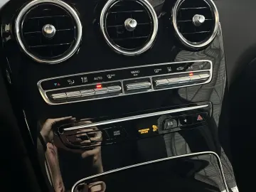 GLC 300 4Matic*ACC*SHZ*LED*Leder*Memory*Navi*AHK