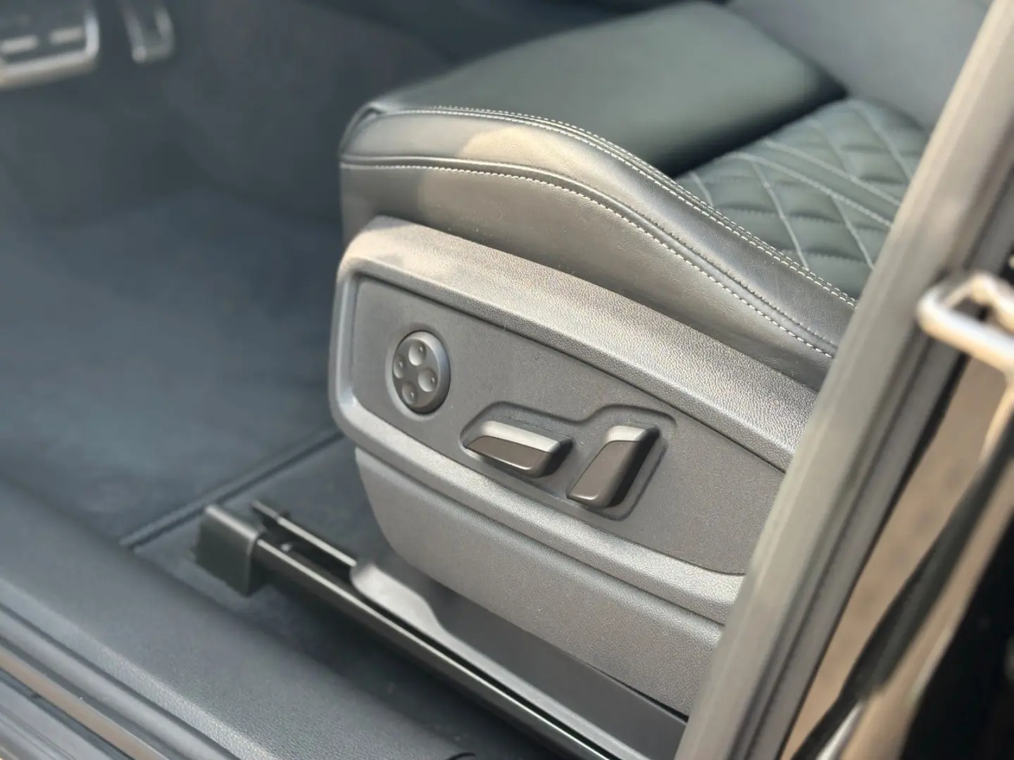 SQ5 Sportback 3.0 /Pano/21