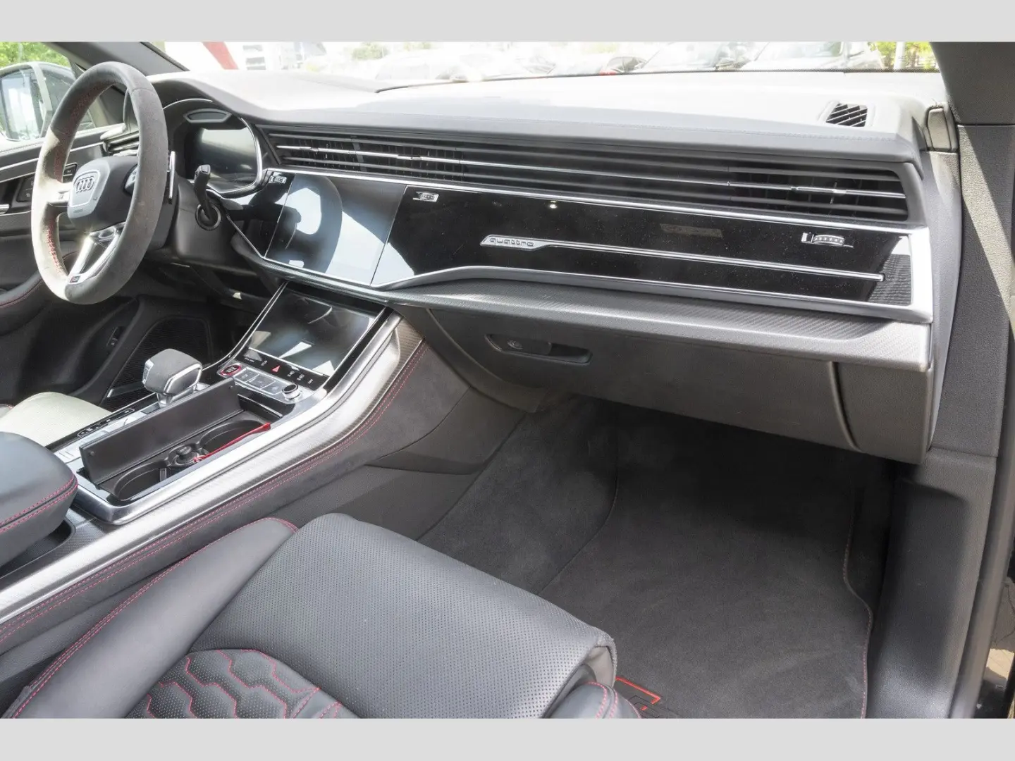 RSQ8 All Black/Dynamik+/Keramik/305km/h/RS-AGA/3