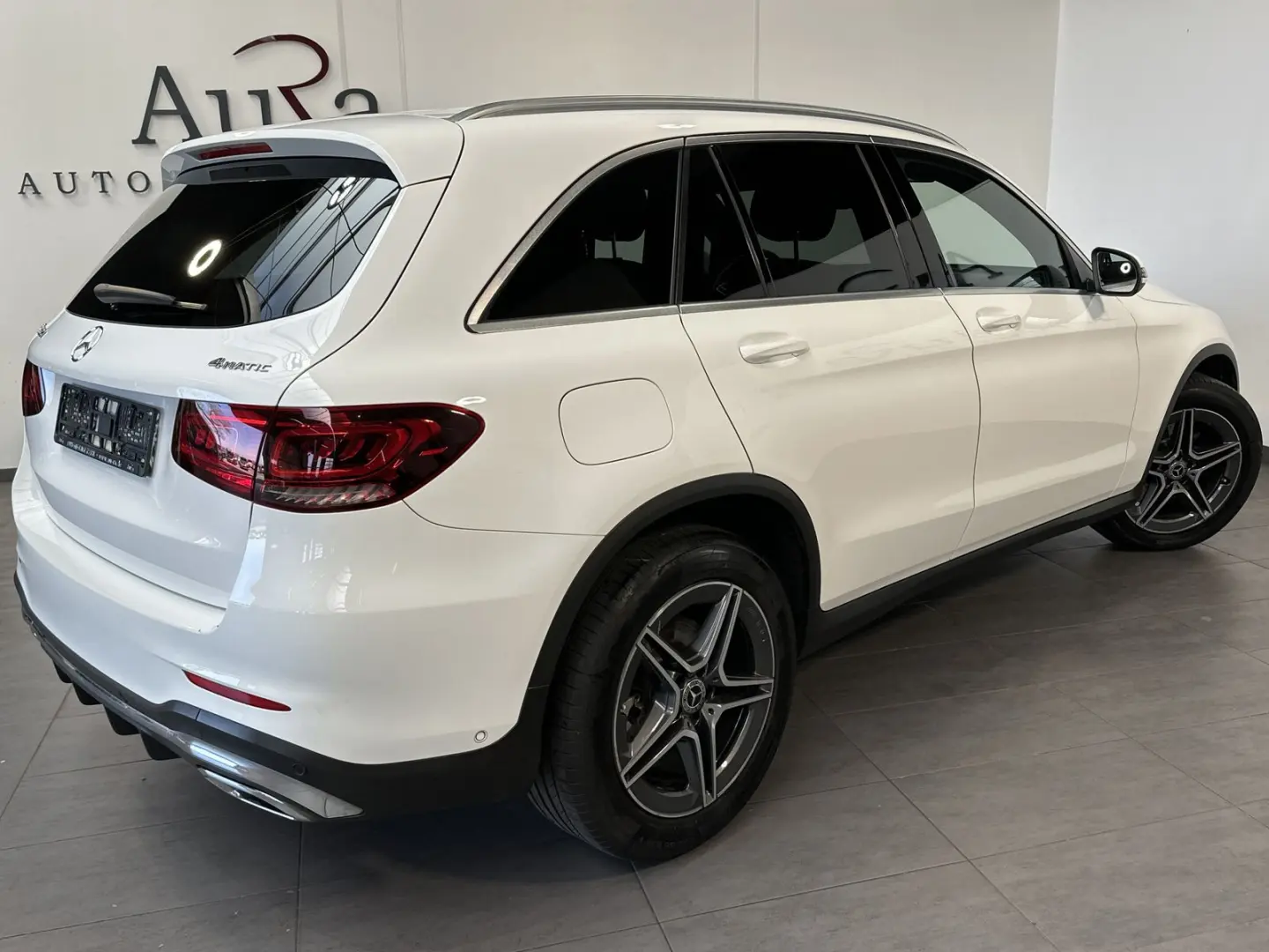 GLC 300d 4M AMG-Line NAV+LED+BURMESTER+360°+DAB