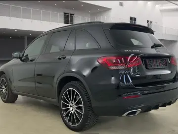 GLC 300 e AMG 20*Night*360*LED*Virtual*Alcantara