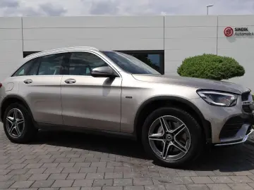 GLC 300 de 4M AMG-KeylessGo-Distronic-Kamera