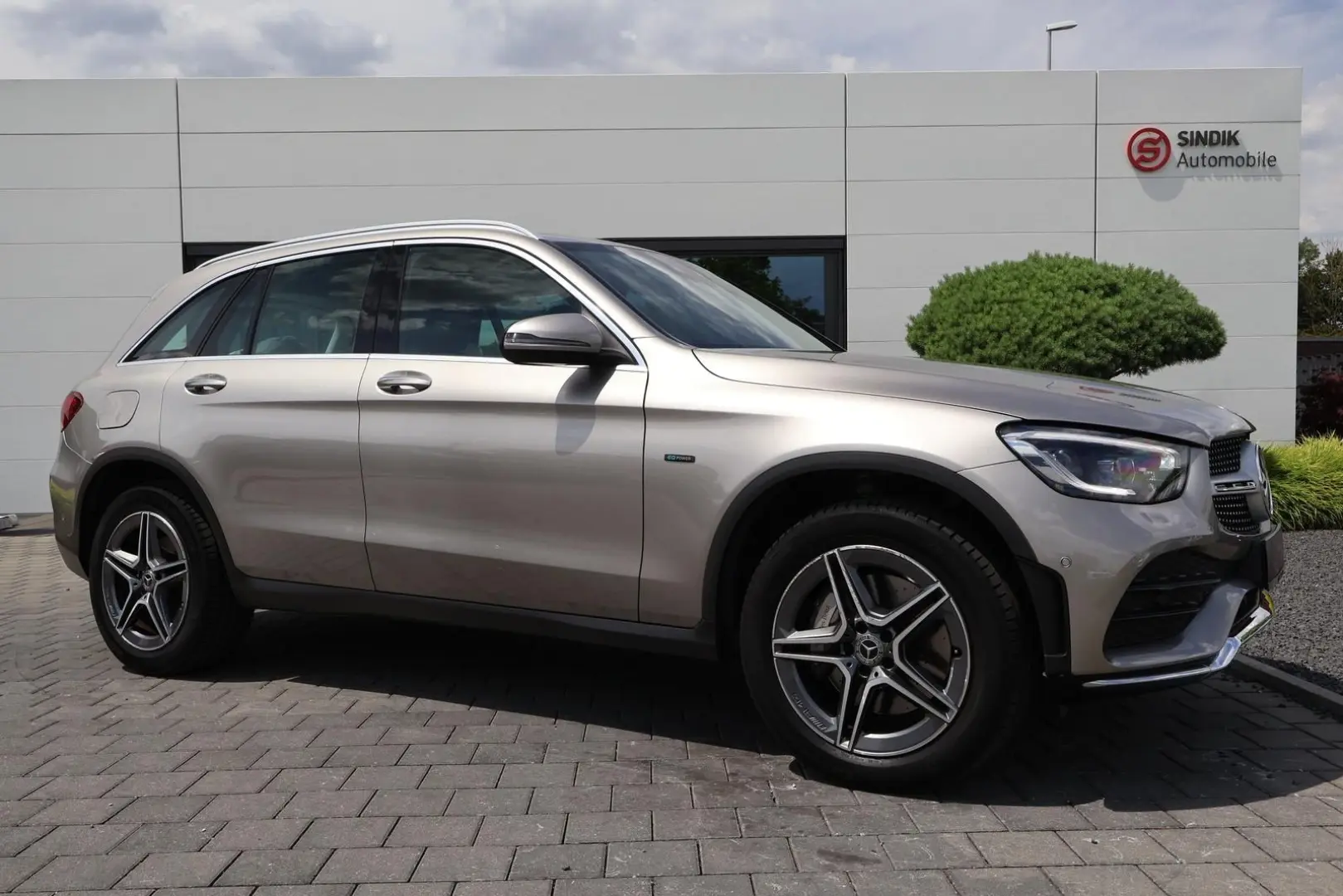 GLC 300 de 4M AMG-KeylessGo-Distronic-Kamera