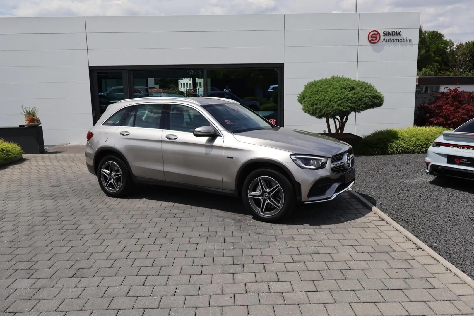 GLC 300 de 4M AMG-KeylessGo-Distronic-Kamera