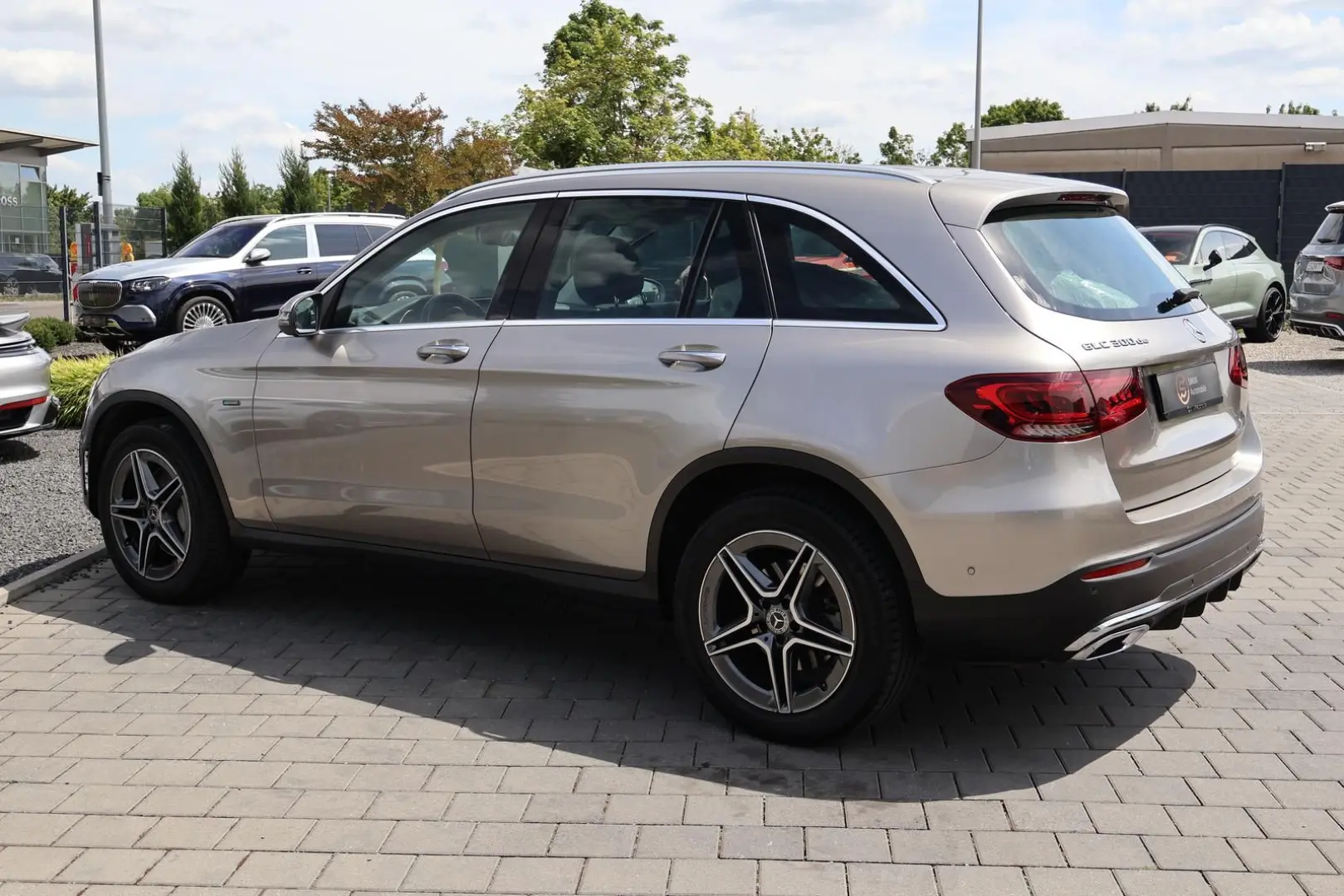 GLC 300 de 4M AMG-KeylessGo-Distronic-Kamera