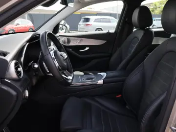 GLC 300 de 4M AMG-KeylessGo-Distronic-Kamera