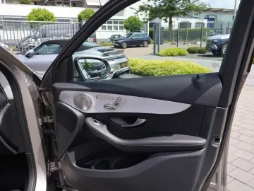 GLC 300 de 4M AMG-KeylessGo-Distronic-Kamera