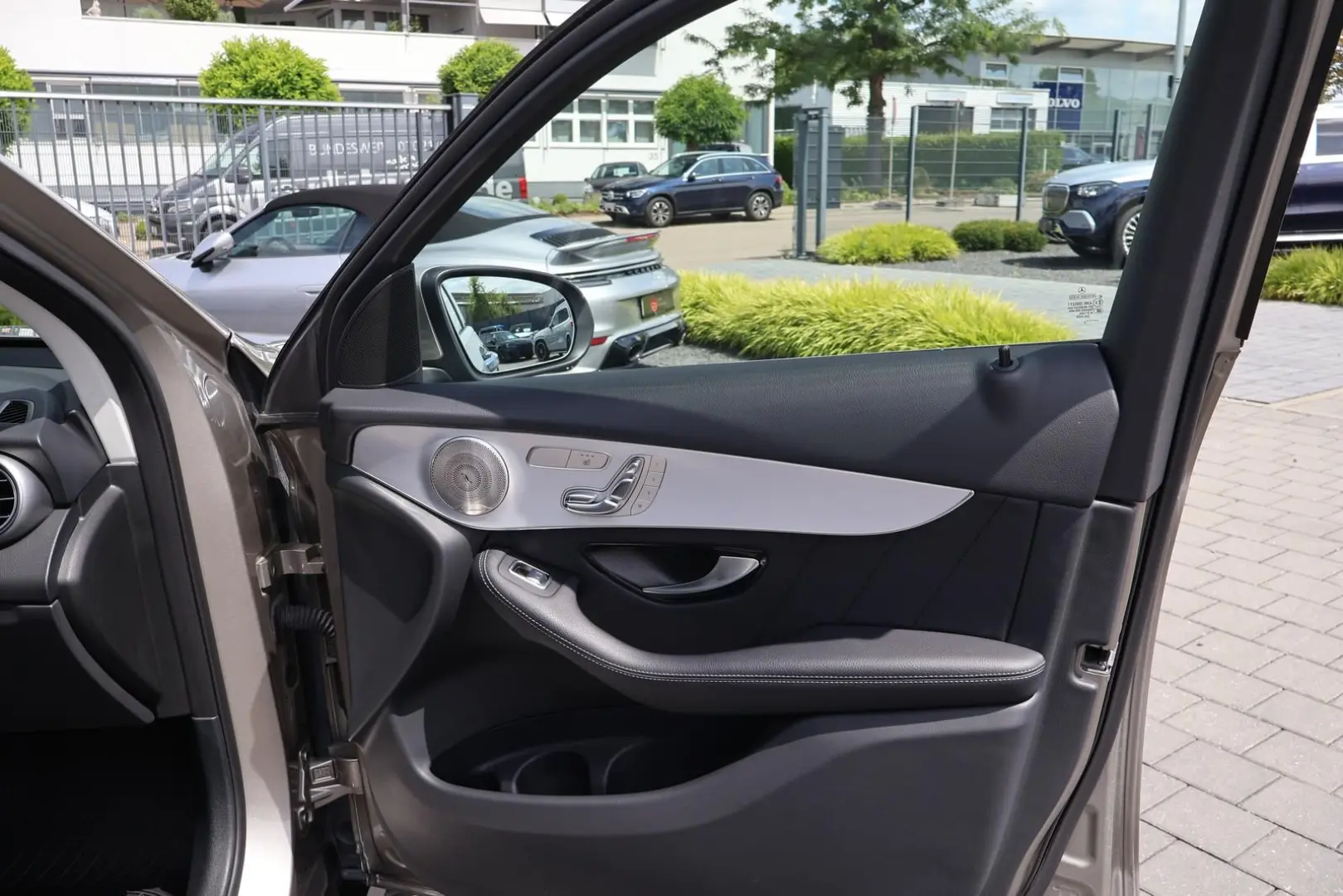 GLC 300 de 4M AMG-KeylessGo-Distronic-Kamera