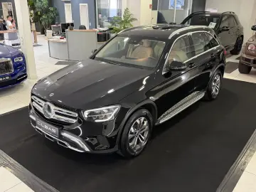 GLC 300 d 4M 9G  LEDER-BEIGE KAM LED NAVI DAB