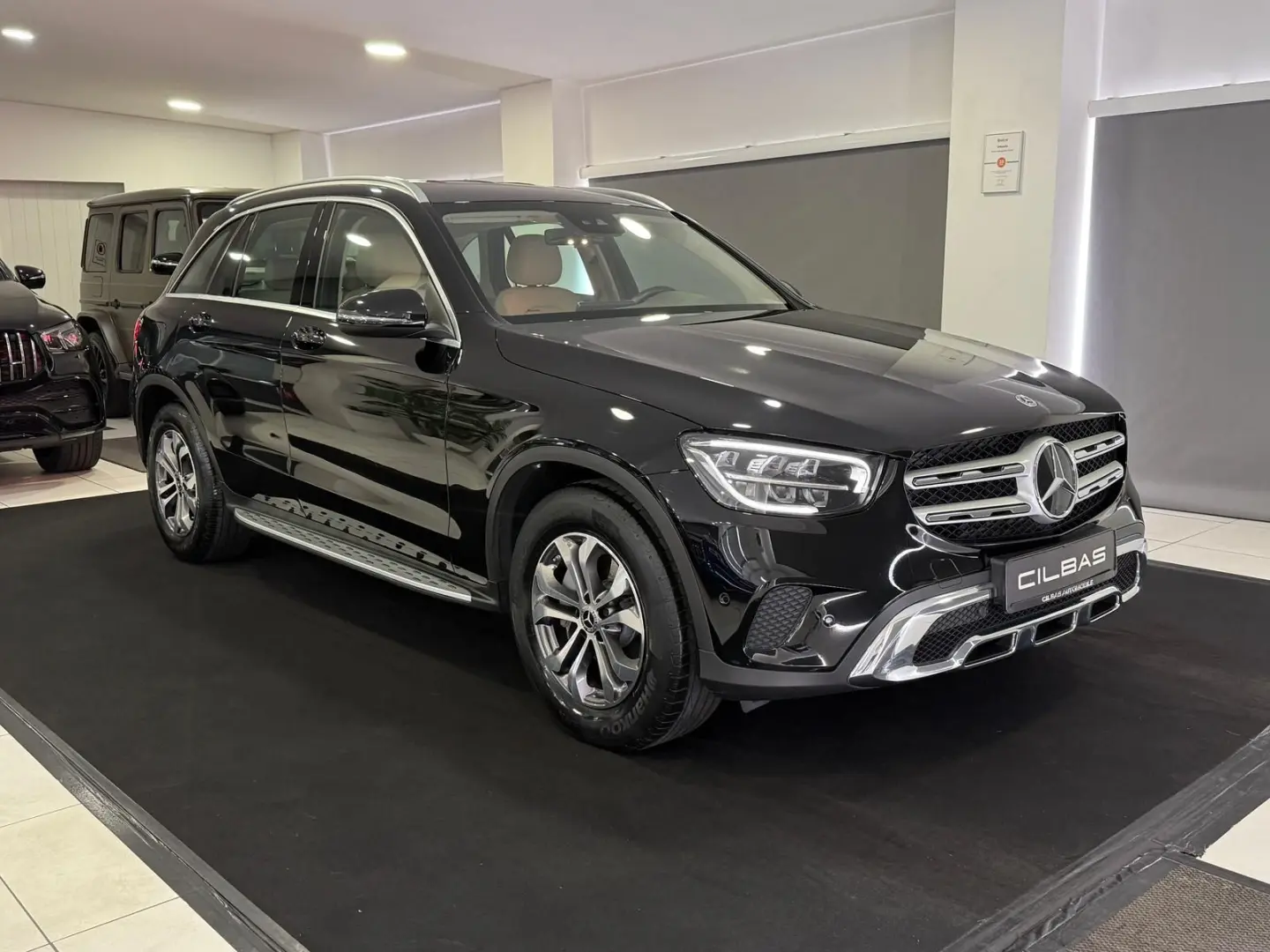 GLC 300 d 4M 9G *LEDER-BEIGE*KAM*LED*NAVI*DAB*