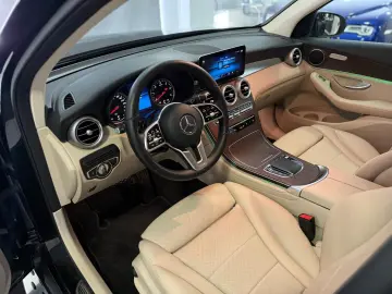GLC 300 d 4M 9G *LEDER-BEIGE*KAM*LED*NAVI*DAB*