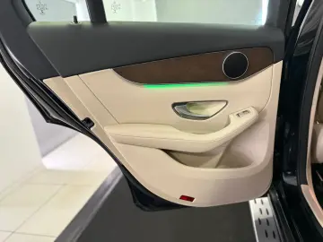 GLC 300 d 4M 9G *LEDER-BEIGE*KAM*LED*NAVI*DAB*