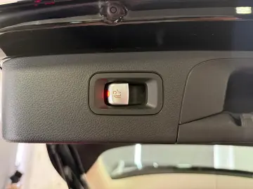 GLC 300 d 4M 9G *LEDER-BEIGE*KAM*LED*NAVI*DAB*