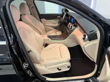 GLC 300 d 4M 9G *LEDER-BEIGE*KAM*LED*NAVI*DAB*