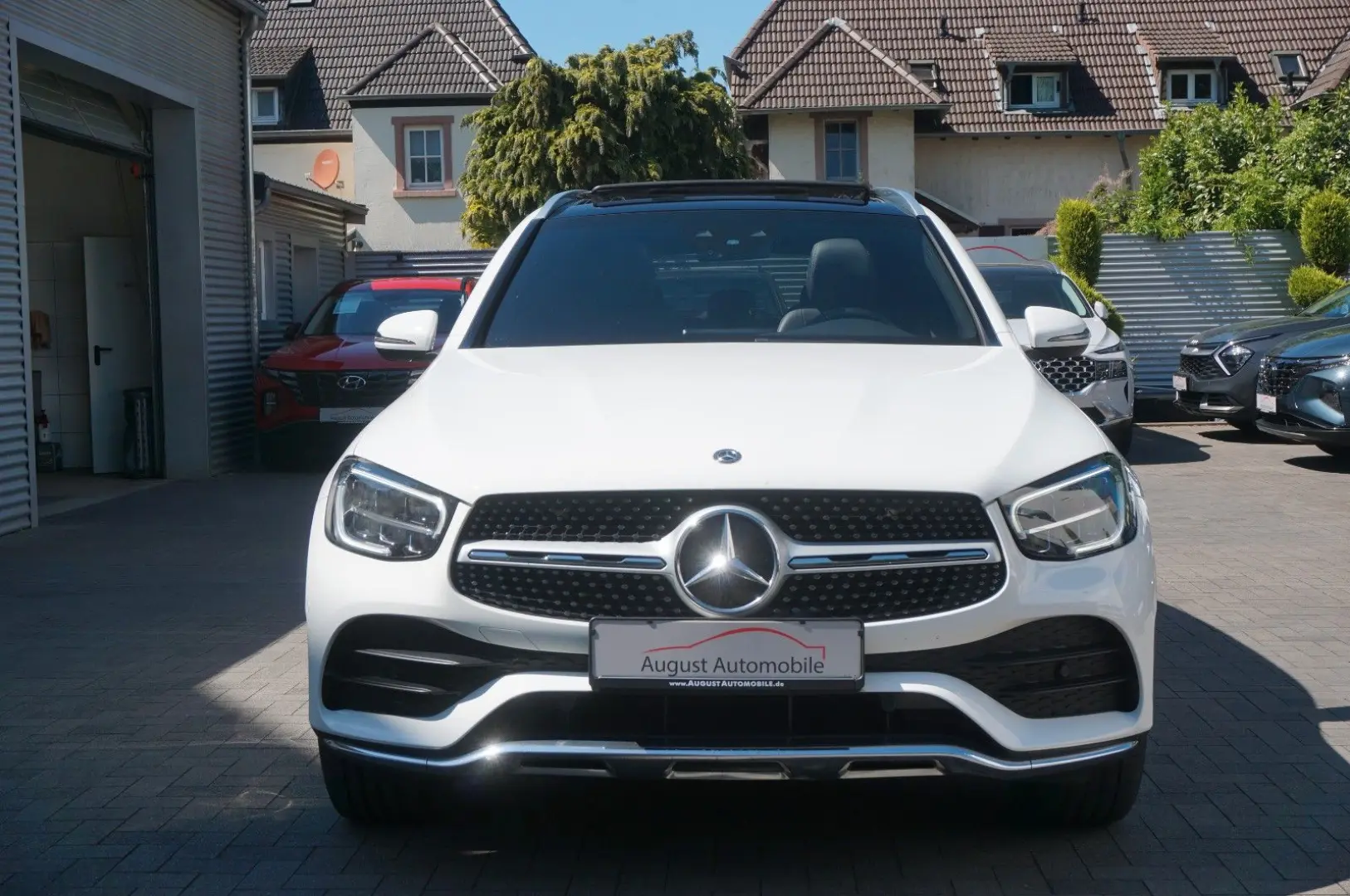 GLC 400d 4Matic AMG Pano HPLED AHK Distr Burmest