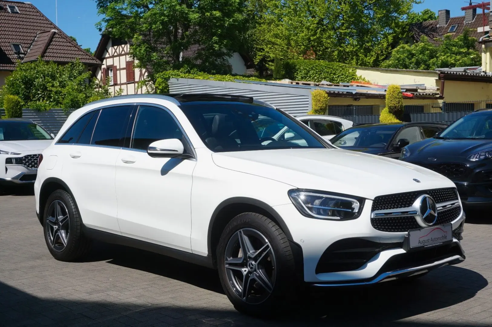 GLC 400d 4Matic AMG Pano HPLED AHK Distr Burmest
