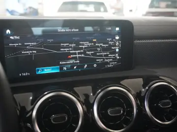 CLA 200 COUPE PROGRESSIVE NAVI/LED/KAMERA/VIRTU.