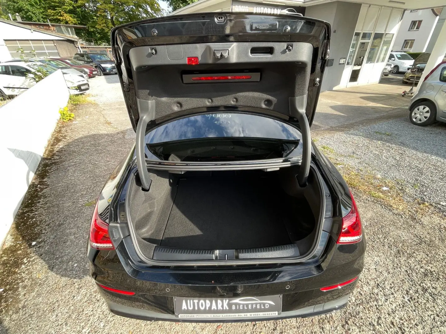 CLA 180 Edition AMG line / Widescreen / 19 Zoll*