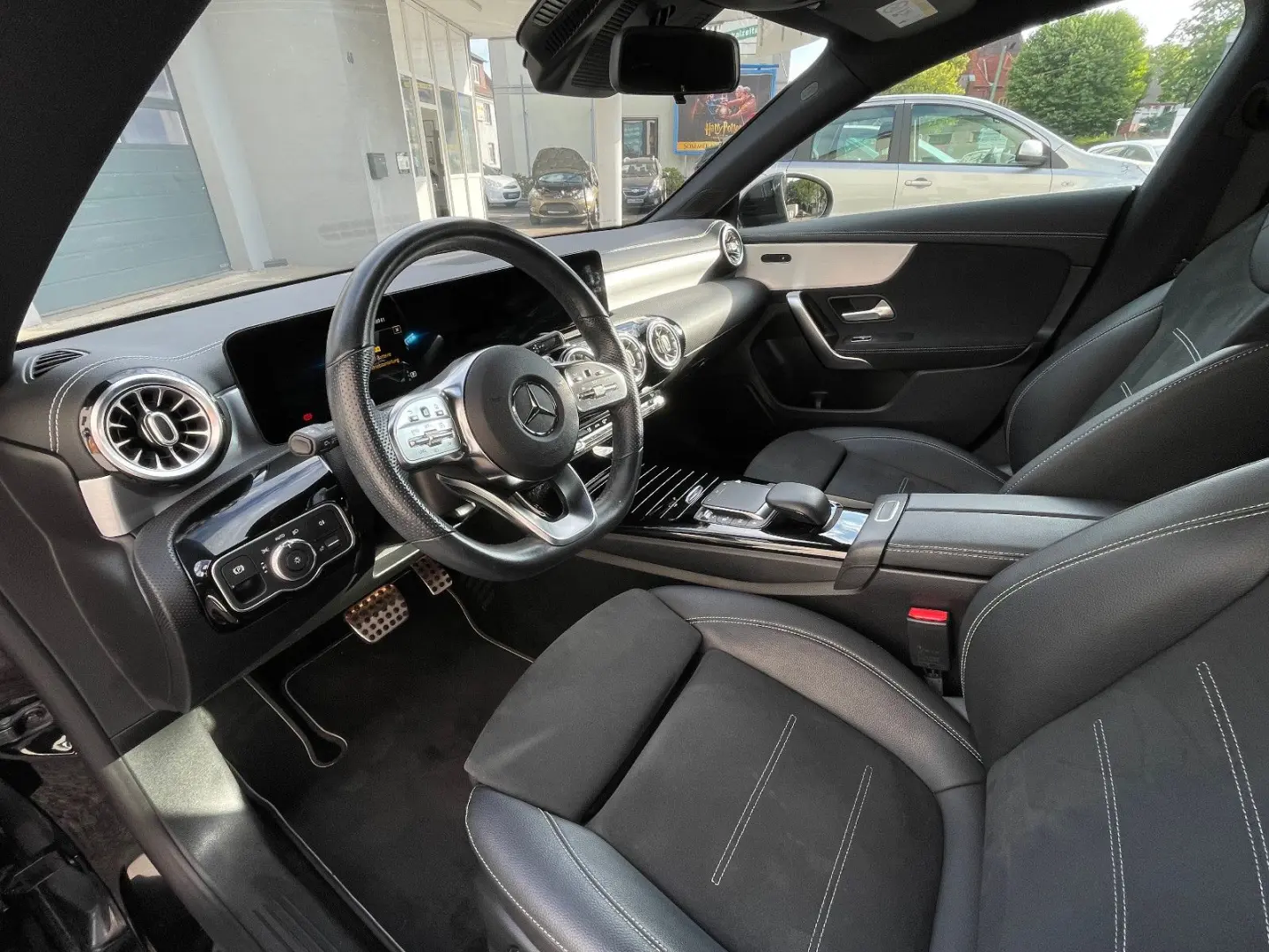 CLA 180 Edition AMG line / Widescreen / 19 Zoll*