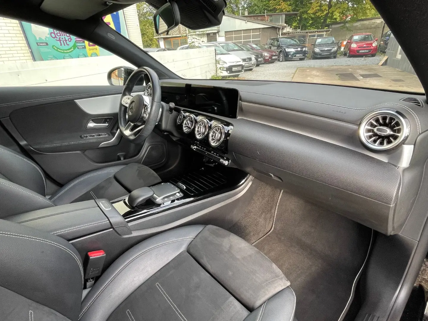 CLA 180 Edition AMG line / Widescreen / 19 Zoll*