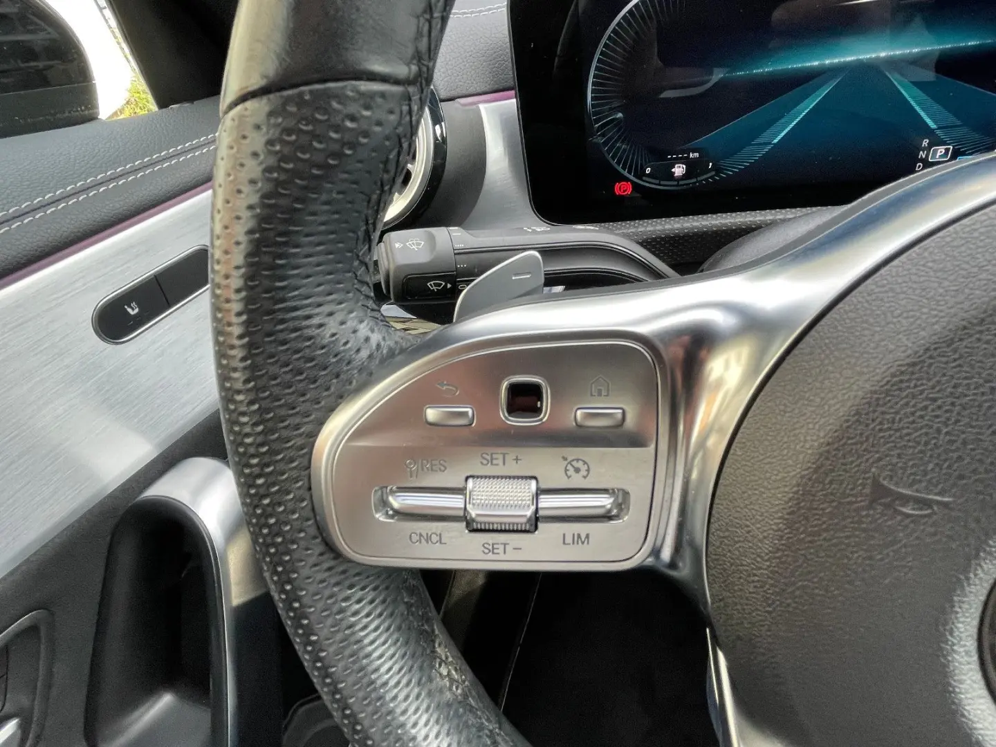 CLA 180 Edition AMG line / Widescreen / 19 Zoll*