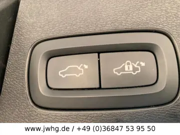 XC60 Momentum Pro Leder Kam IntelliSafe Surround