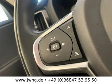 XC60 Momentum Pro Leder Kam IntelliSafe Surround