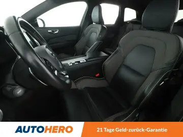 XC60 2.0 T4 R Design 2WD*NAVI*TEMPO*PDC*SHZ*ALU*