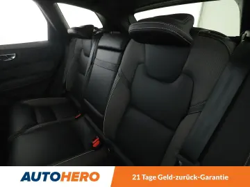 XC60 2.0 T4 R Design 2WD*NAVI*TEMPO*PDC*SHZ*ALU*