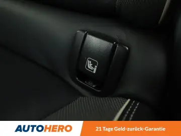 XC60 2.0 T4 R Design 2WD*NAVI*TEMPO*PDC*SHZ*ALU*