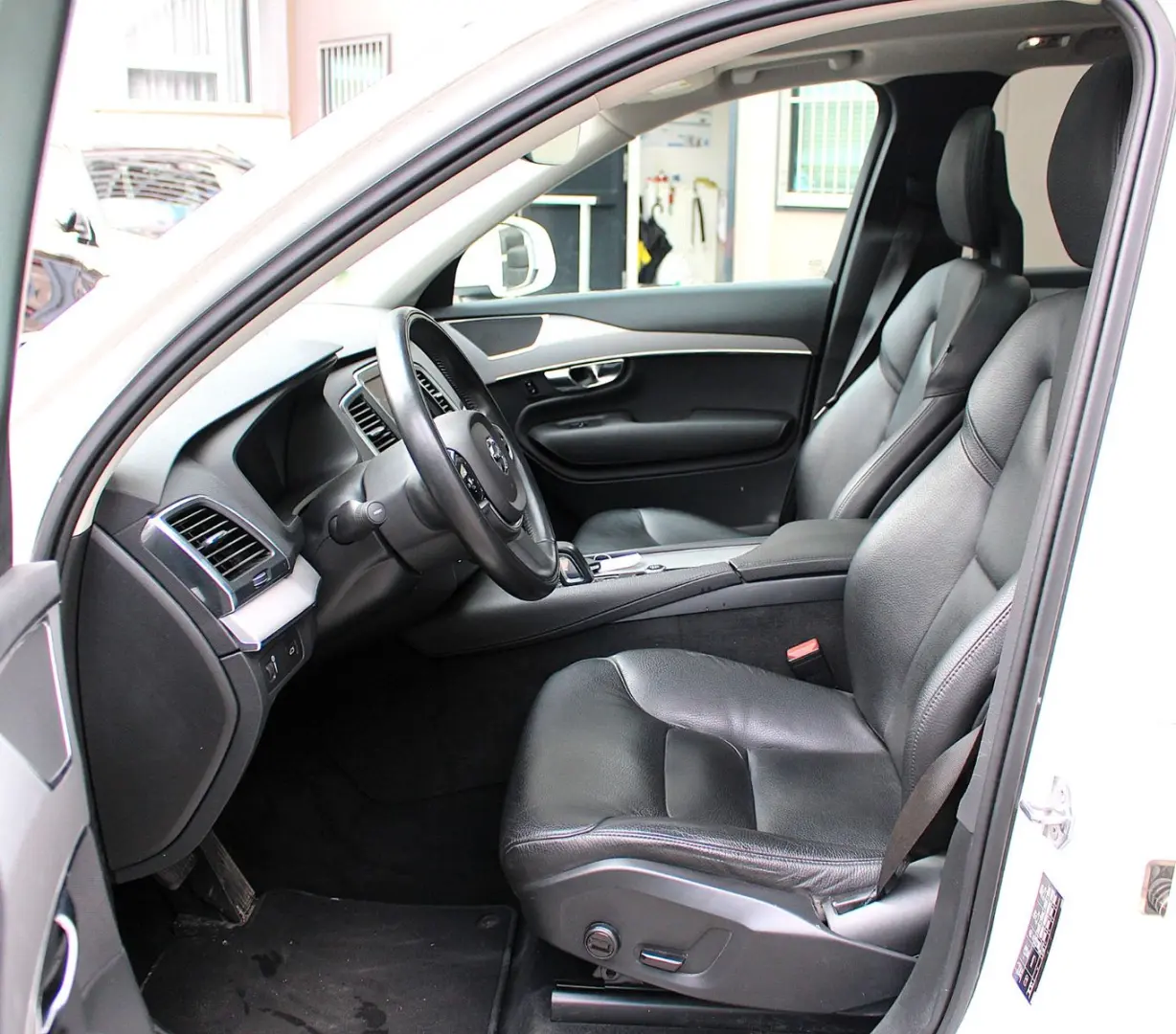 XC 90 Pro AWD LEDER* NAVI* LED*PANORAMA* KAMERA