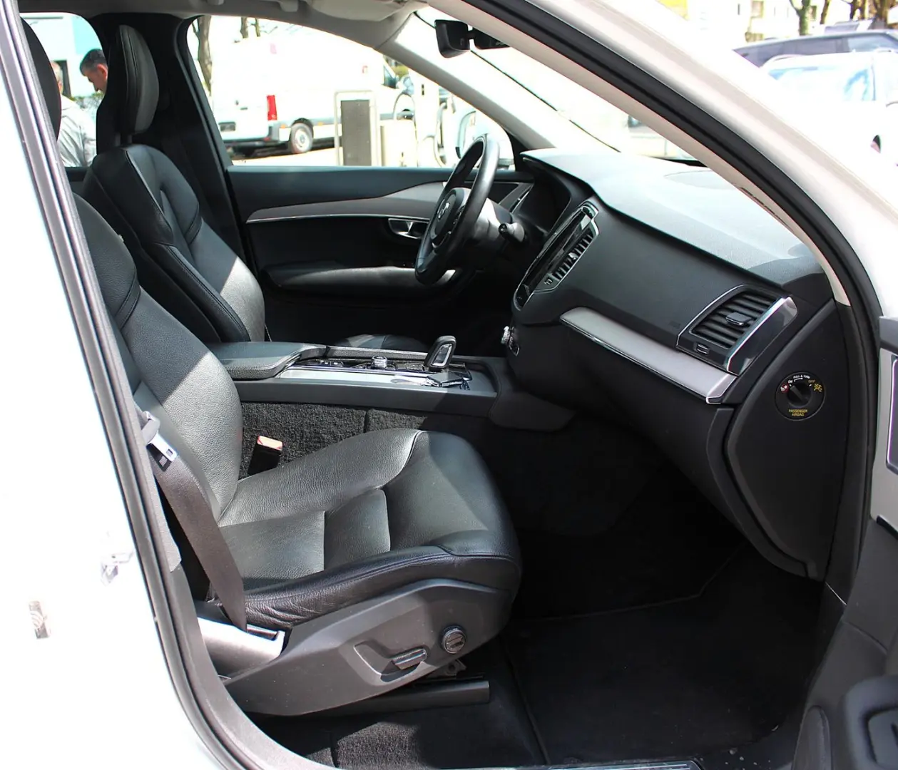XC 90 Pro AWD LEDER* NAVI* LED*PANORAMA* KAMERA