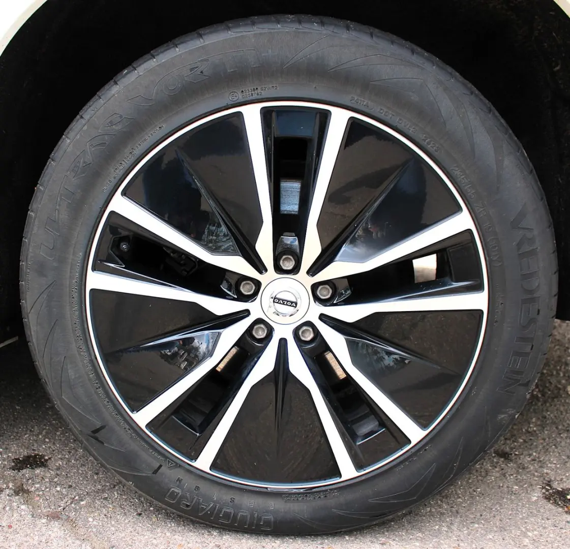 XC 90 Pro AWD LEDER* NAVI* LED*PANORAMA* KAMERA