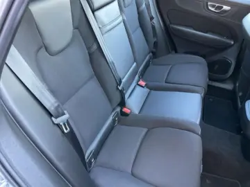 XC60 T4 2WD Monentum Pro Autom. Schiebedach, Nav