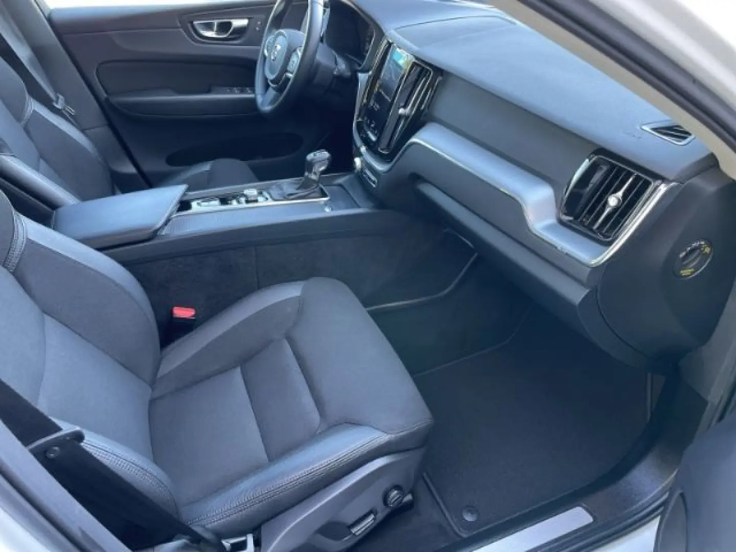 XC60 T4 2WD Monentum Pro Autom. Schiebedach, Nav