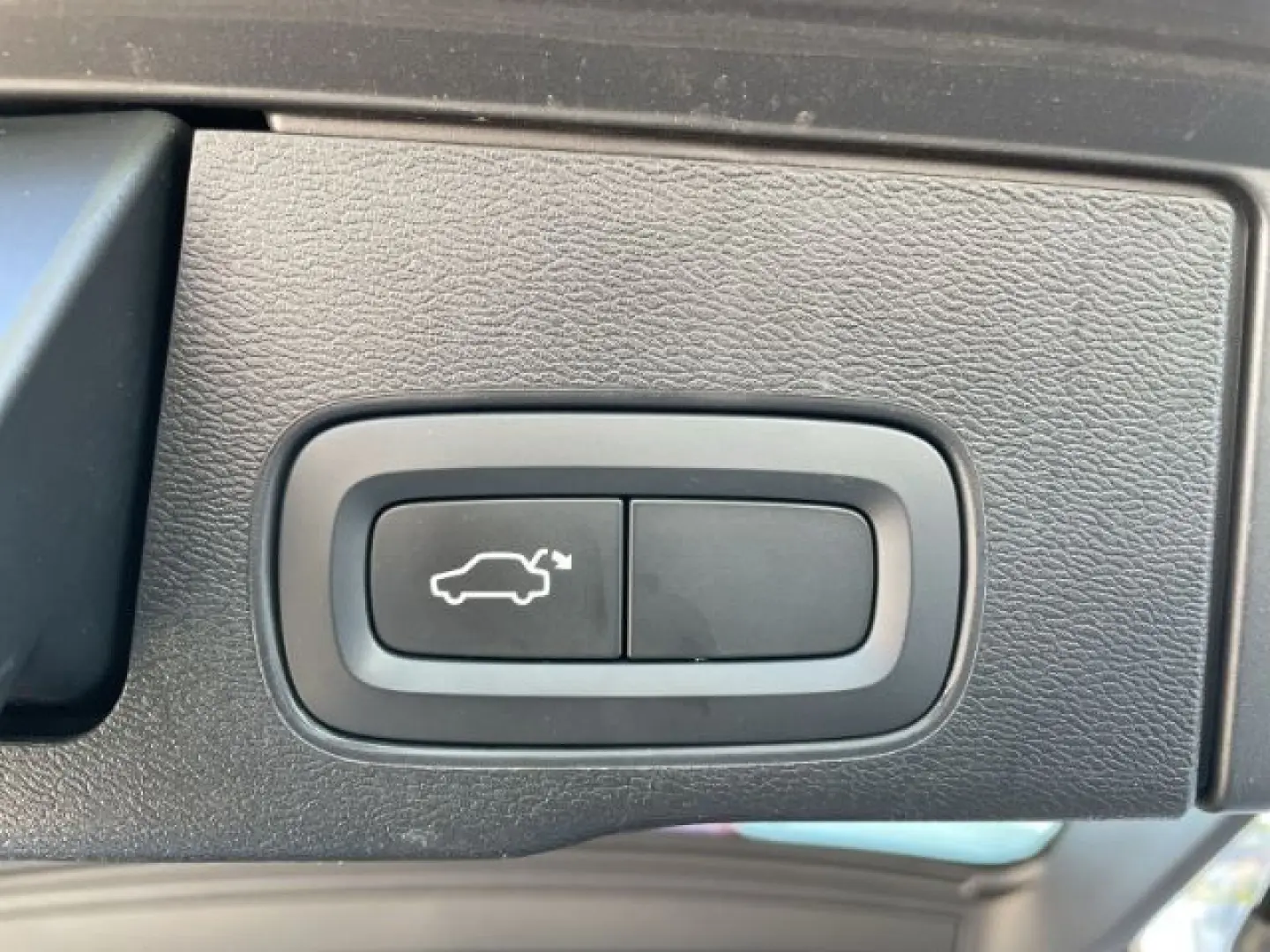 XC60 T4 2WD Monentum Pro Autom. Schiebedach, Nav