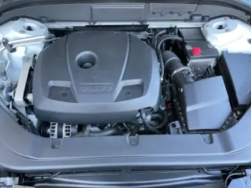 XC60 T4 2WD Monentum Pro Autom. Schiebedach, Nav