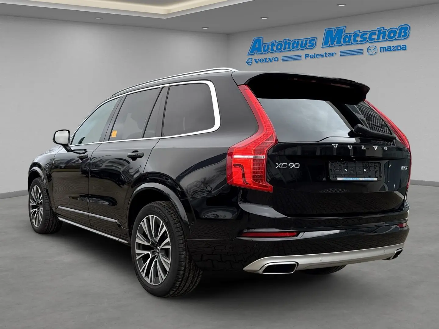 XC90 Momentum Pro B5D AWD StandHZG H&K Navi Lede