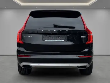 XC90 Momentum Pro B5D AWD StandHZG H&K Navi Lede