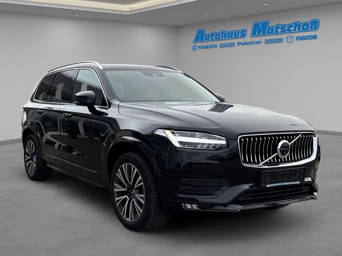 XC90 Momentum Pro B5D AWD StandHZG H&K Navi Lede